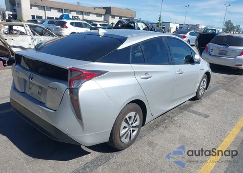 2017 Toyota Prius Three z USA, uszkodzony, nr VIN JTDKARFUXH3047079